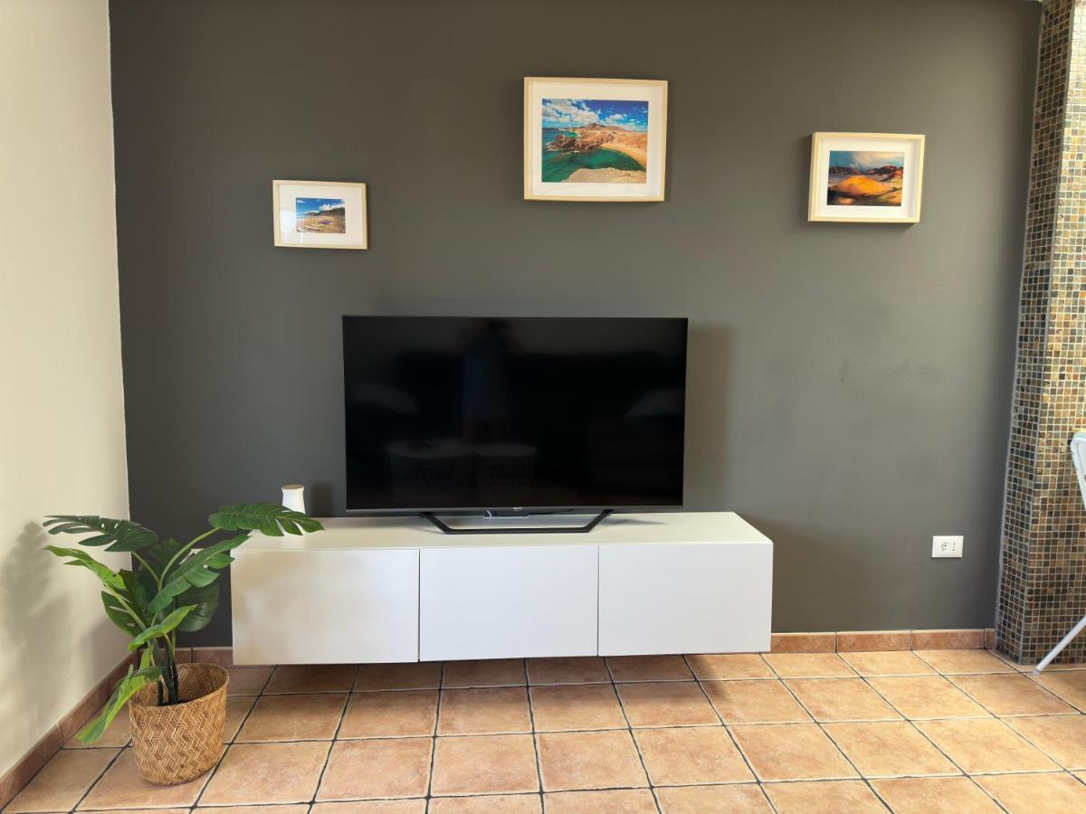 Apartamento Niar Apartment ปลายาออนดา ภายนอก รูปภาพ