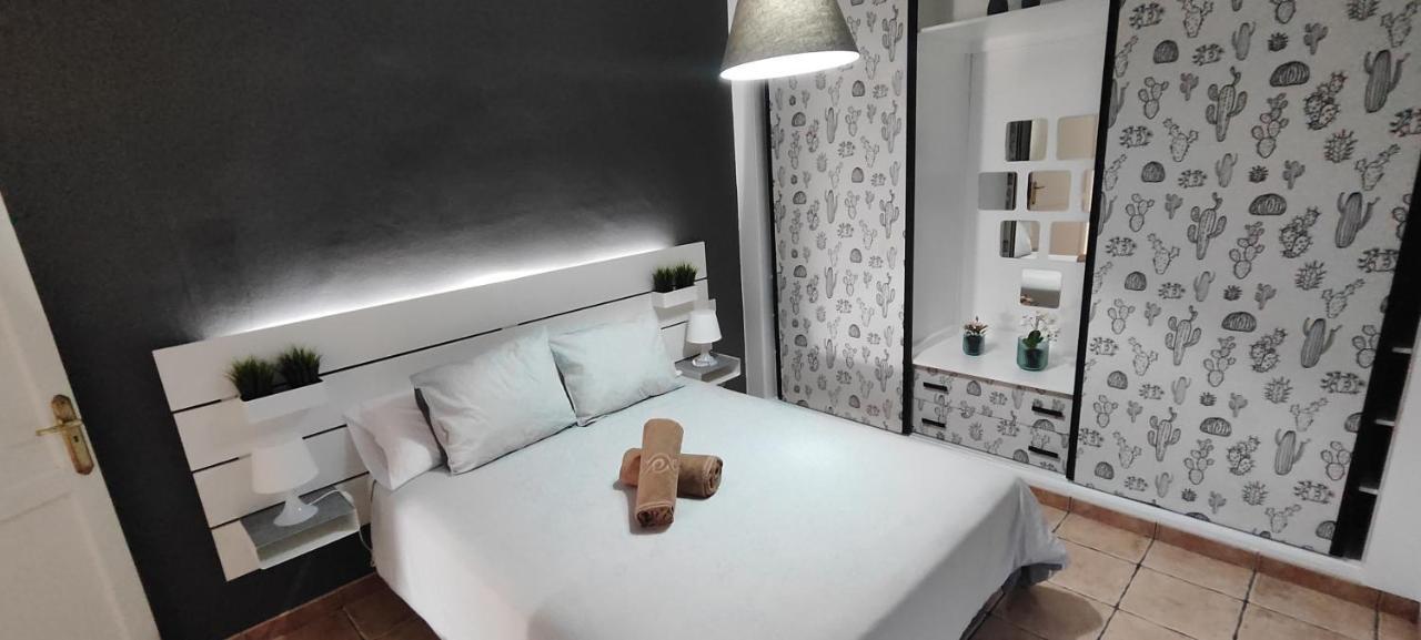 Apartamento Niar Apartment ปลายาออนดา ภายนอก รูปภาพ